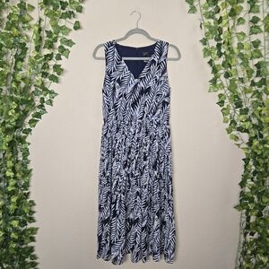 Ann Taylor | Navy Blue & White Leaf Print V-Neck Sleeveless Pleated Midi Dress